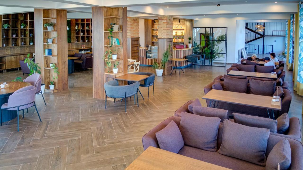 Olimp Hotel بوستيري المظهر الخارجي الصورة
